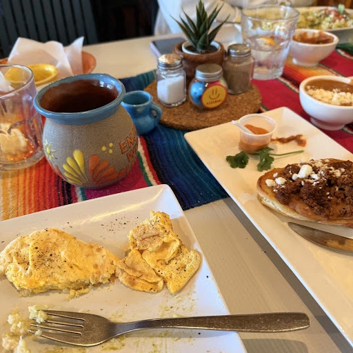 Buendia Breakfast & Lunch Café photo 10